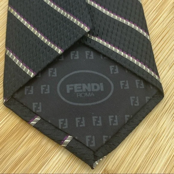FENDIMen's Tie; Pure Italian Silk